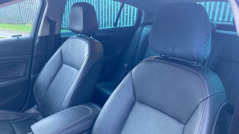 Vauxhall Insignia 1.6 Turbo D [136] Elite Nav 5dr Auto Diesel Hatchback